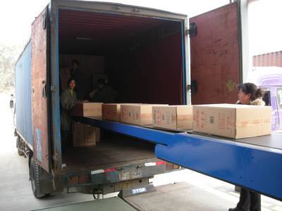 自動伸縮皮帶輸送機(jī) 小型裝卸搬運(yùn)中的高效裝車?yán)? />
</span>
<span id=