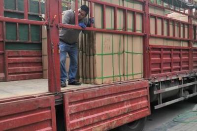 搬家拉貨，裝卸搬運——專業團隊壹佰業，讓生活重物變輕松